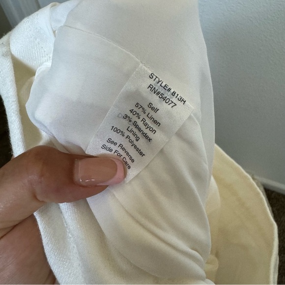 Cabi- Style# 513R Cream Linen Blend Pants Size 10 - Picture 5 of 5